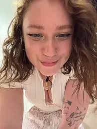 lucy-joy webcam model stream image