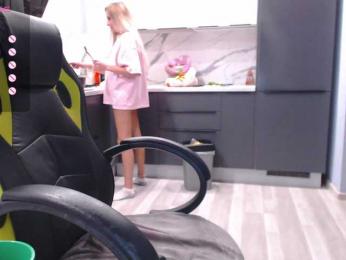 blondalina webcam model stream image