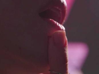 Taanni webcam model stream image