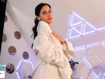 Taanni webcam model stream image