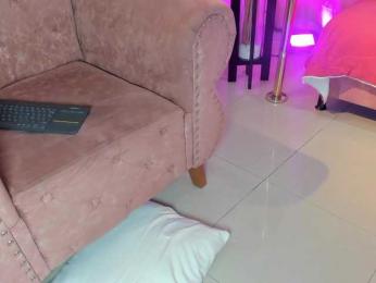 -Dasha webcam model stream image