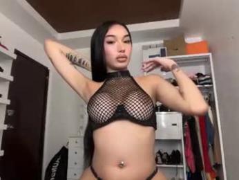 louiseelizabeth webcam chaturbate model stream image