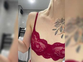 Cristi-Candy webcam bongacams model stream image