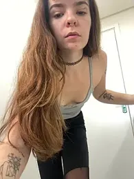 BarbieRapunzel webcam model stream image