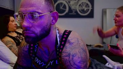 Starkexclusive webcam model stream image