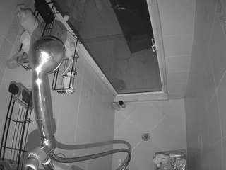 voyeurcam-baileybase-shower webcam model stream image