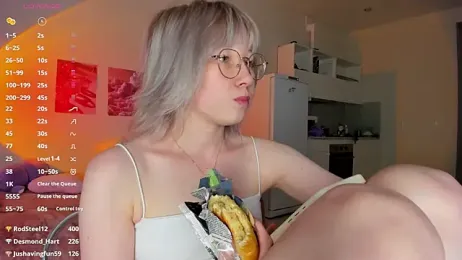 Allettaevee webcam model stream image