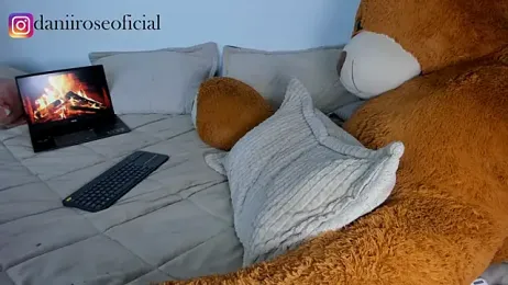 dani_rosee webcam model stream image
