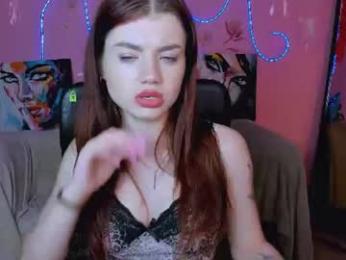 isabel_wave webcam model stream image