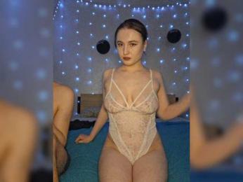 -Molly webcam model stream image