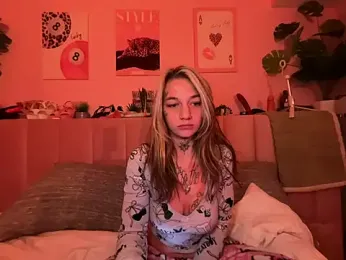 chloetease webcam model stream image