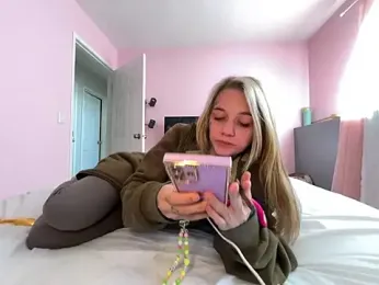 chloetease webcam model stream image