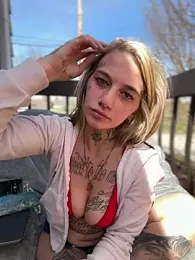 chloetease webcam model stream image