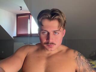 Noah Sandler webcam model stream image