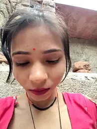 R_Roshni webcam model stream image