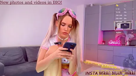 mikkixmeow webcam model stream image