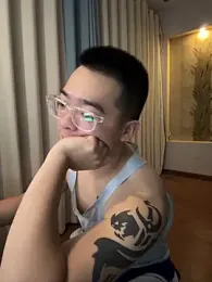 iamtobias webcam model stream image