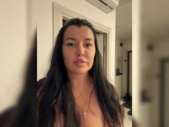 ALEXMILANA webcam model stream image
