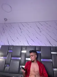PittAndLunaa webcam model stream image