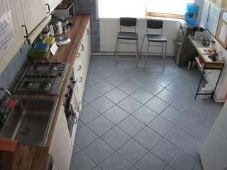 voyeurcam-julmodels-kitchen-2 webcam model stream image