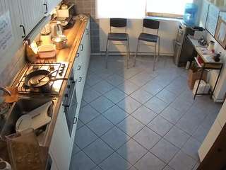 voyeurcam-julmodels-kitchen-2 webcam camsoda model stream image