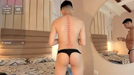 Maxi_little webcam model stream image