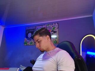 Camilo Alvarezz webcam model stream image