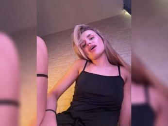 Enchantix webcam model stream image