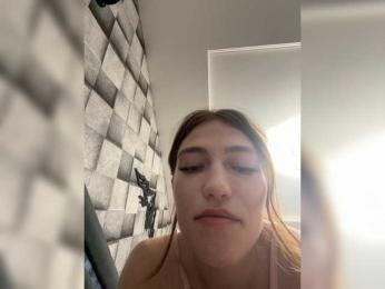 Alinagilberd03 webcam model stream image
