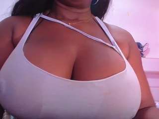 greatnipplesxxx webcam model stream image