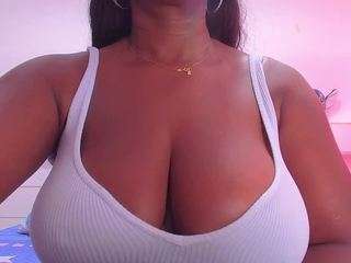 greatnipplesxxx webcam model stream image