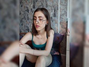 kiska-kira webcam model stream image