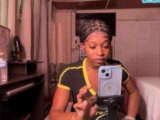 iluvsaffire-bleu webcam model stream image