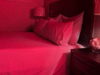 iluvsaffire-bleu webcam model stream image