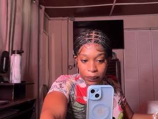 iluvsaffire-bleu webcam model stream image