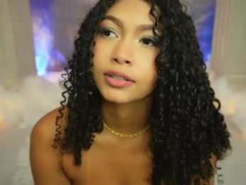 ailann_ webcam model stream image