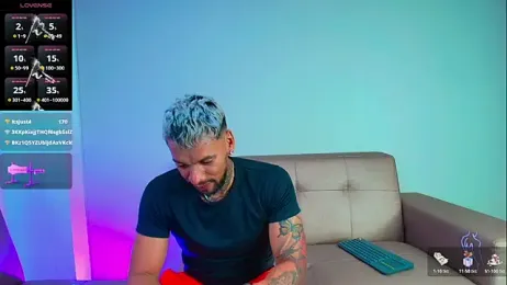 Valentiinoss webcam model stream image