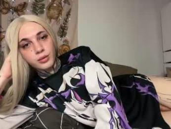 chloevesper webcam model stream image