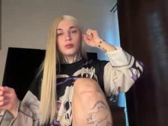 chloevesper webcam model stream image