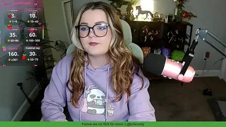 Briieverly webcam model stream image