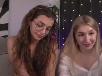 little_poetry webcam model stream image