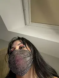 queen-chamss webcam stripchat model stream image