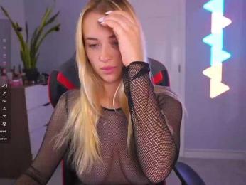 DanikaDillan webcam model stream image