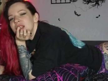 Devilsbride webcam bongacams model stream image