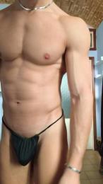 Gil_Hot_ webcam model stream image