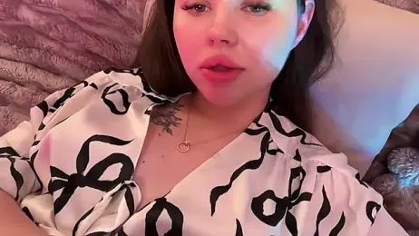 AlmaryKim webcam model stream image
