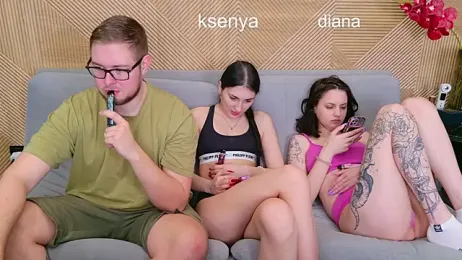 Ksenny webcam model stream image