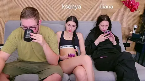 Ksenny webcam model stream image