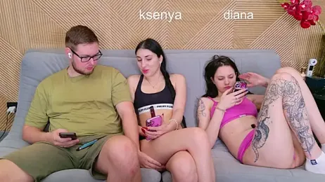 Ksenny webcam model stream image