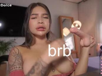 emely_dolce webcam model stream image